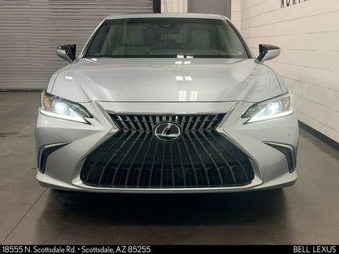 Used 2025 Lexus ES 300h w/ Premium Package FWD image 6