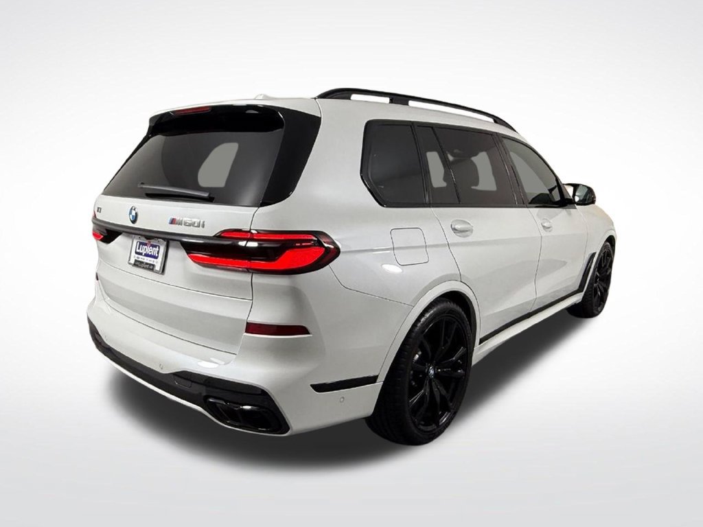 Used 2025 BMW X7 M60i AWD/4WD image 7