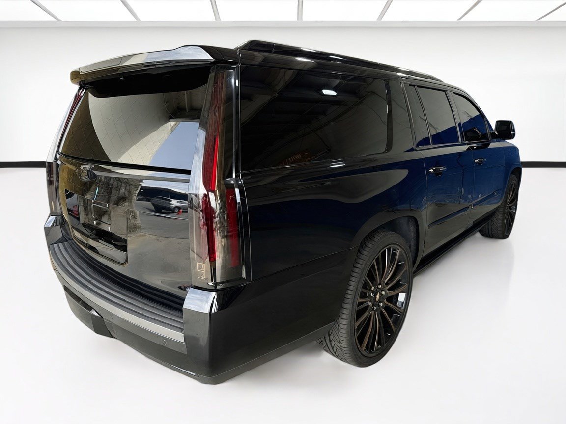 Used 2016 Cadillac Escalade ESV Platinum AWD/4WD image 4
