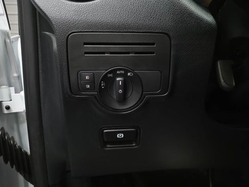 Used 2021 Mercedes-Benz Metris image 24