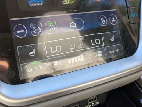 Certified 2025 Subaru Outback Premium AWD/4WD image 24
