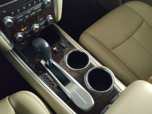 Used 2016 Nissan Pathfinder SL w/ SL Premium Package image 26