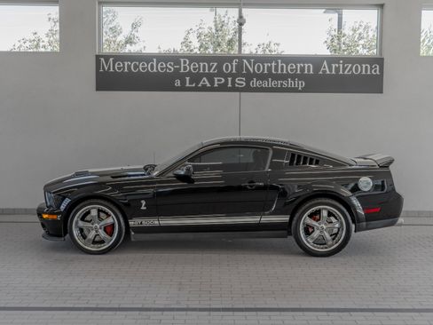 Used 2007 Ford Mustang Shelby GT500 RWD image 2