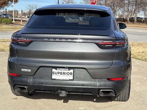 Used 2021 Porsche Cayenne Base image 5