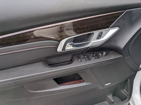 Used 2017 GMC Terrain Denali image 9