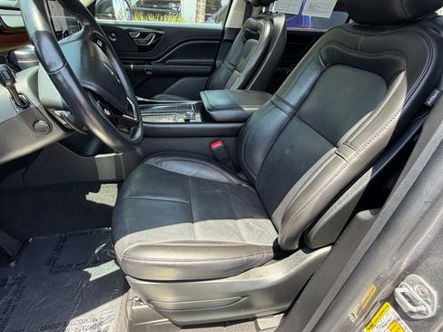 Used 2022 Lincoln Aviator Reserve w/ Elements Package Plus RWD image 23