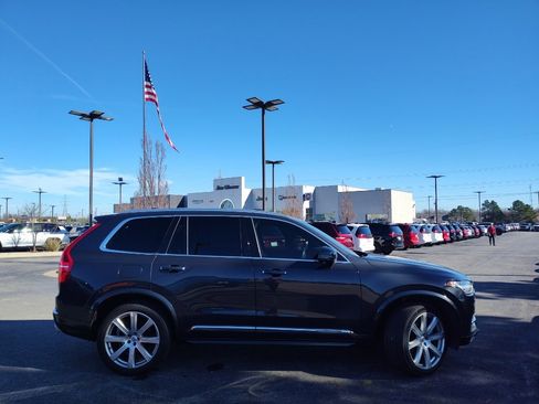 Used 2017 Volvo XC90 T6 Inscription w/ Vision Package image 8