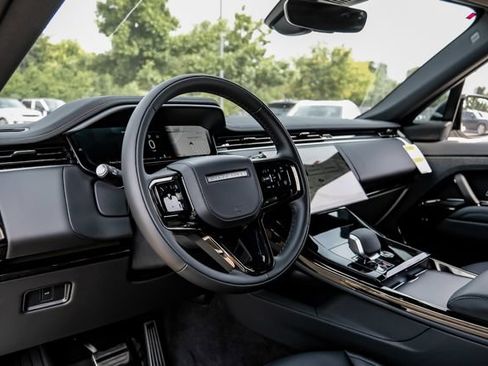 New 2026 Land Rover Range Rover Sport Dynamic SE AWD/4WD image 2