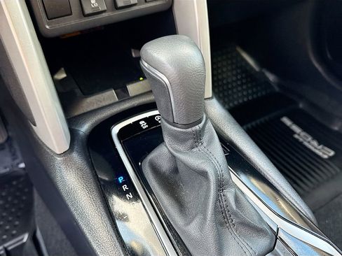 Used 2024 Toyota Corolla Cross XLE w/ Convenience Package image 16