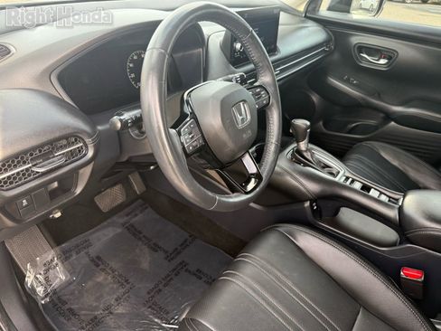 Used 2025 Honda HR-V EX-L image 11