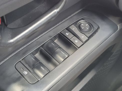 Used 2024 Toyota Tacoma SR AWD/4WD image 24