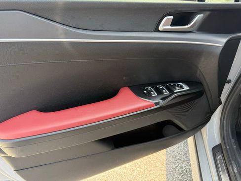 Used 2023 Kia K5 GT-Line image 10