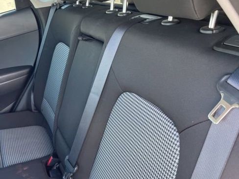 Used 2018 Hyundai Kona SEL w/ SEL Tech Package 02 image 9