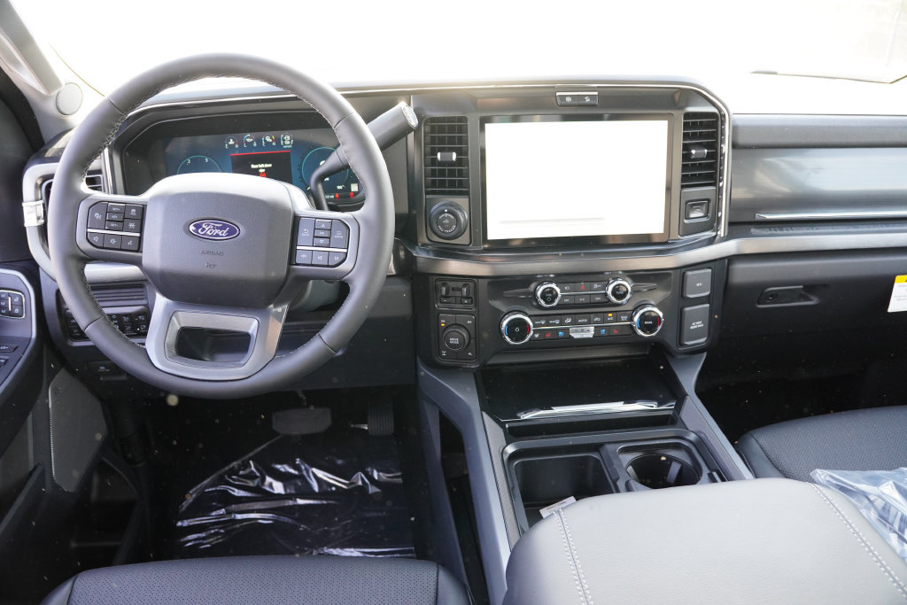 New 2027 Ford F350 Lariat w/ Black Appearance Package AWD/4WD image 15