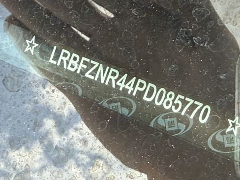 Used 2023 Buick Envision Essence FWD image 36