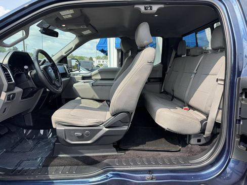 Used 2017 Ford F150 XLT w/ Equipment Group 301A Mid AWD/4WD image 12