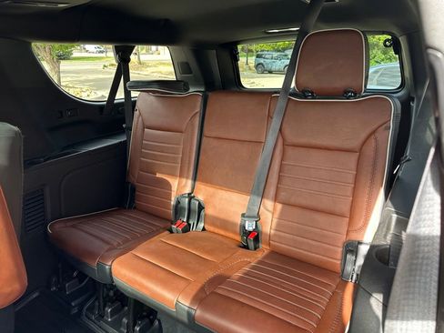 Certified 2023 GMC Yukon XL Denali Ultimate AWD/4WD image 23