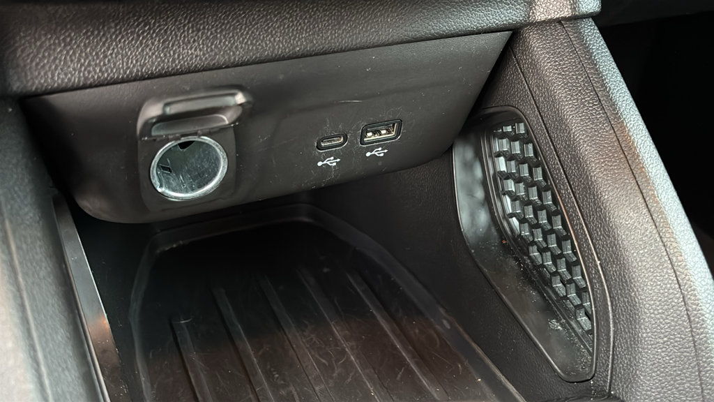 Used 2025 Chevrolet TrailBlazer LT AWD/4WD image 20