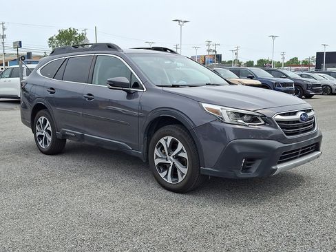 Used 2020 Subaru Outback Limited w/ Popular Package #2 AWD/4WD image 3