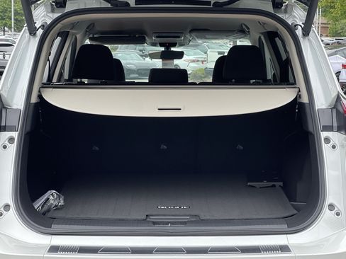 New 2026 Nissan Rogue SV FWD image 20