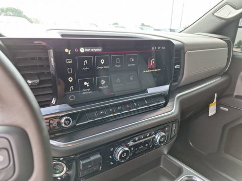 Used 2026 GMC Sierra 1500 SLT AWD/4WD image 28