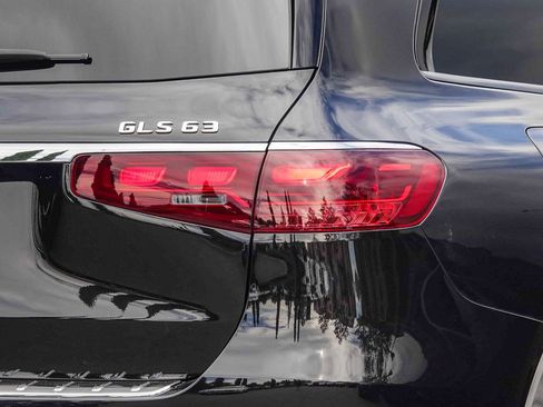 New 2026 Mercedes-Benz GLS 63 AMG 4MATIC image 7