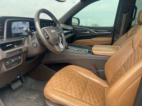 Used 2021 Cadillac Escalade Sport w/ Heavy-Duty Trailer Package image 16