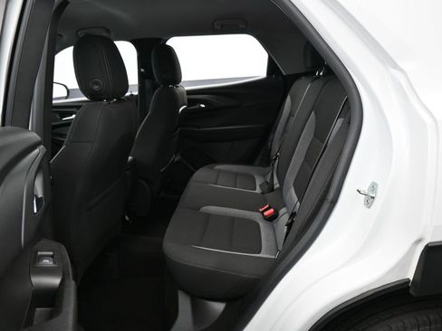 Used 2023 Chevrolet TrailBlazer LS AWD/4WD image 27