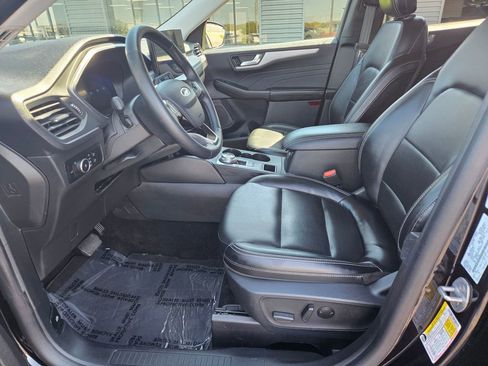Used 2025 Ford Escape Platinum AWD/4WD image 14