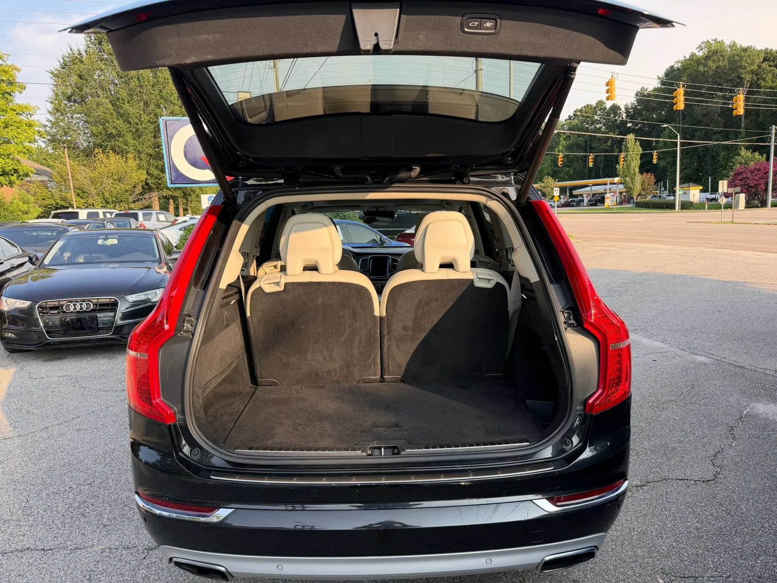 Used 2019 Volvo XC90 T6 Inscription w/ Luxury Package AWD/4WD image 27