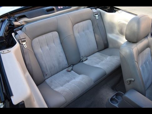 Used 2006 Chrysler Sebring Touring FWD image 34