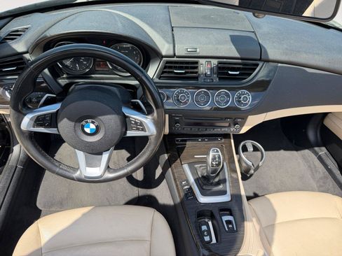 Used 2015 BMW Z4 sDrive28i RWD image 16