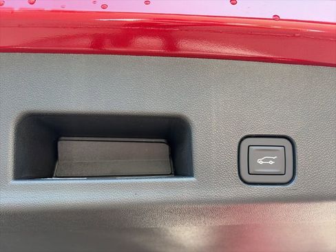 New 2026 Chevrolet Traverse LT w/ Midnight/Sport Edition image 25