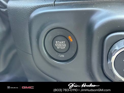 Used 2022 Jeep Gladiator Overland AWD/4WD image 31