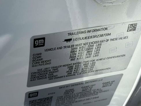Certified 2024 GMC Sierra 1500 AT4 w/ AT4 Preferred Package AWD/4WD image 24