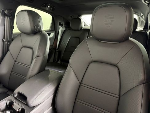 New 2026 Porsche Cayenne Coupe image 5