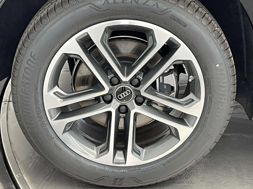 New 2026 Audi Q5 Premium Plus AWD/4WD image 13