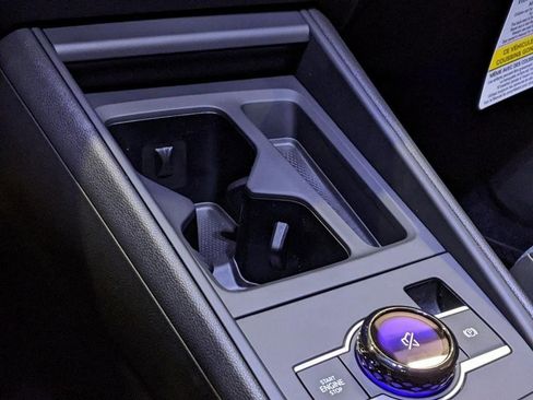 New 2026 Volkswagen Tiguan SE R-Line image 19