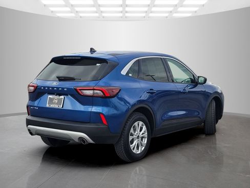 Used 2023 Ford Escape Active image 4