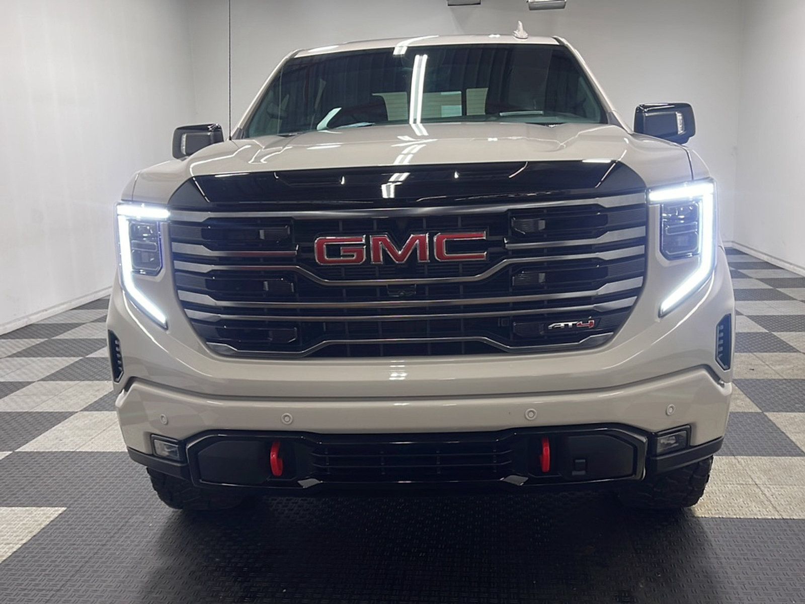 Used 2026 GMC Sierra 1500 AT4 w/ AT4 Premium Package AWD/4WD image 24