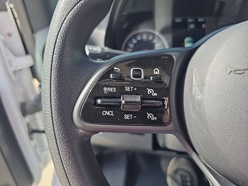 Used 2024 Mercedes-Benz Sprinter 2500 image 28