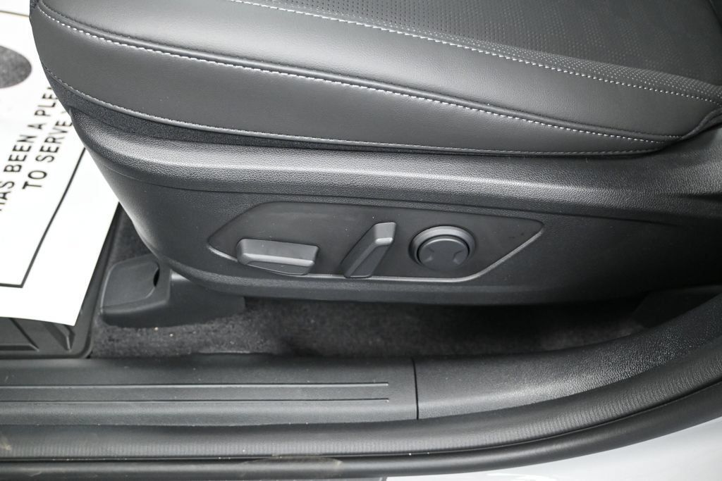 Certified 2026 Kia Sorento S AWD/4WD image 11