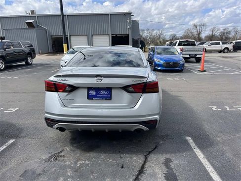 Used 2020 Nissan Altima 2.5 Platinum image 4