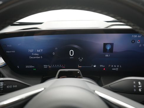 Used 2025 Buick Enclave Avenir w/ Super Cruise Package image 25