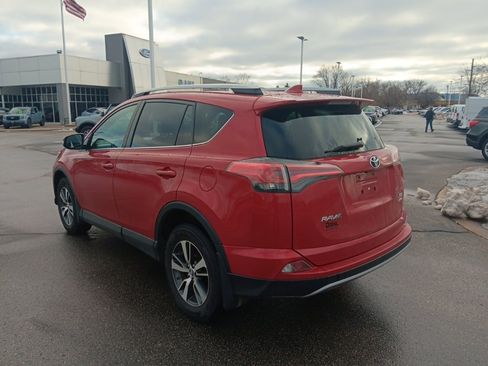 Used 2017 Toyota RAV4 XLE image 7