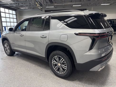 New 2026 Chevrolet Traverse LT image 5