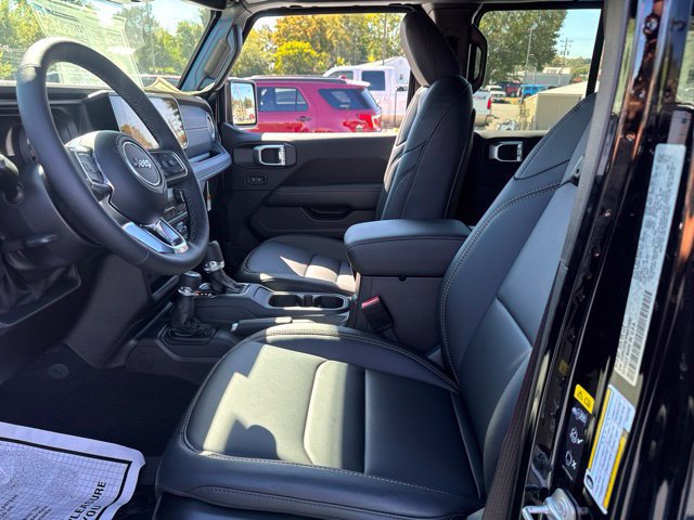 New 2027 Jeep Wrangler Unlimited Sahara AWD/4WD image 14