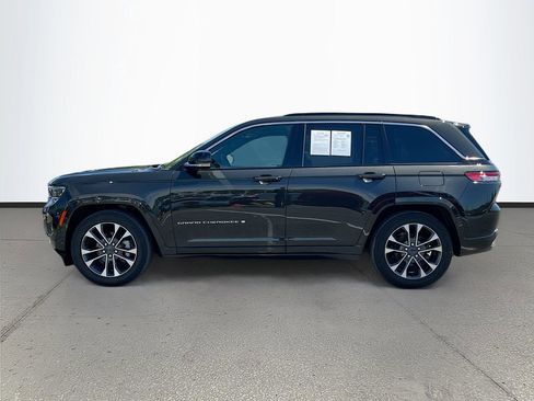 Certified 2024 Jeep Grand Cherokee Overland w/ Luxury Tech Group IV image 4