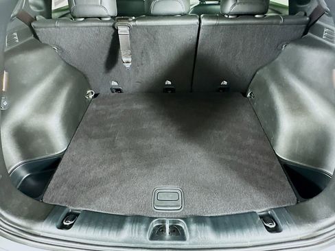 Certified 2024 Jeep Compass Limited image 35