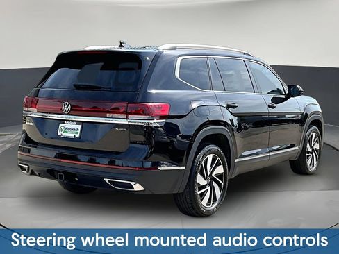 Used 2025 Volkswagen Atlas SEL AWD/4WD image 8